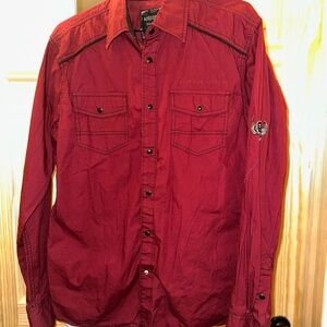 Size L Hard Rock Cafe Burgundy Shirt with Black Accents